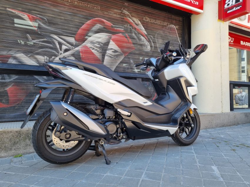 honda forza 350 (2022)